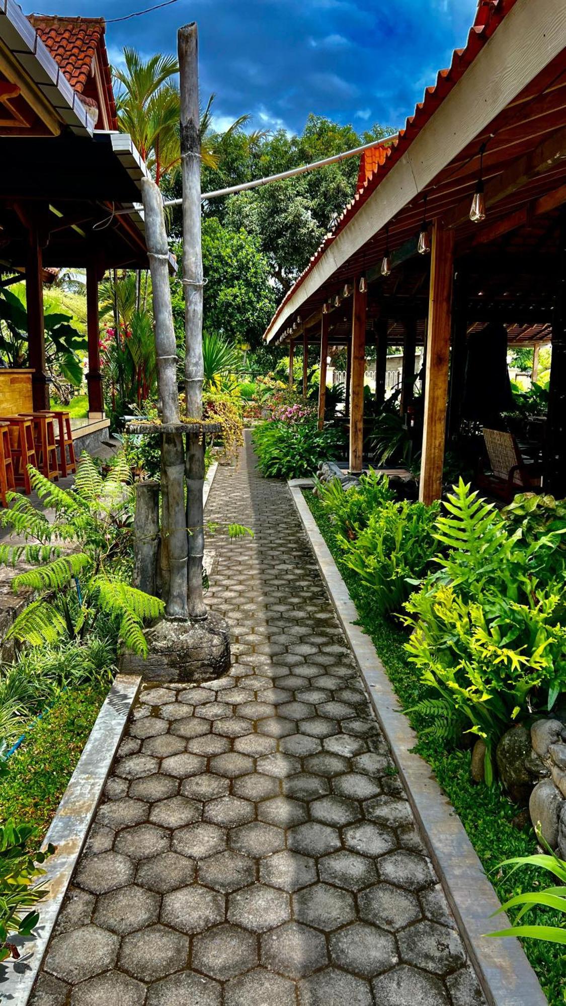 Oku Guest House Giri  Exterior photo